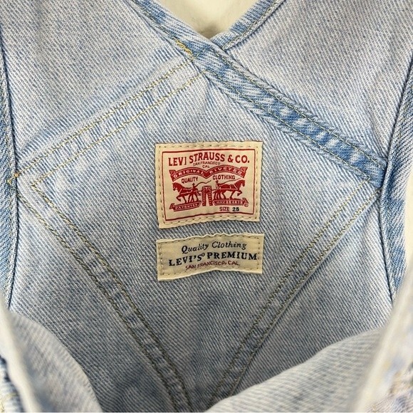 Levi’s Premium Light Wash Denim Jean Overalls- Skinny Straight Leg- Size 25 - Picture 8 of 10
